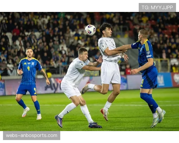 帕尔马与博洛尼亚一役VAR两度改判，红牌与进球取消引热议